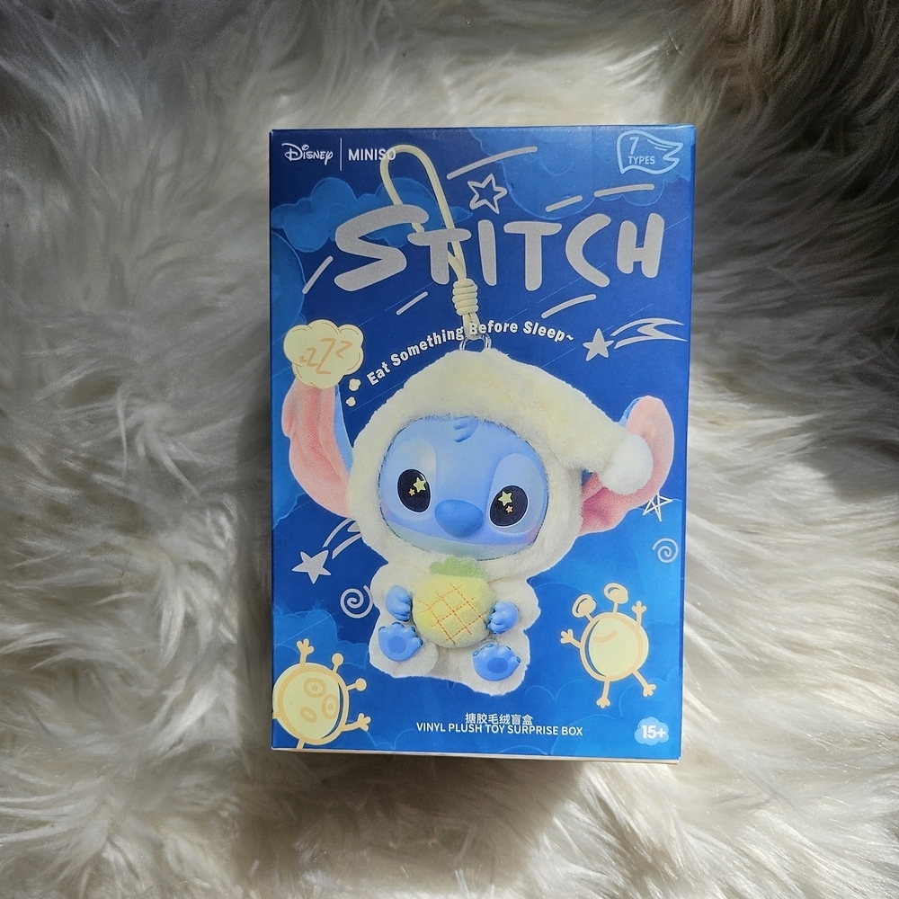 Disney Stitch Sleepy Mini Figure - Blue and Cream
